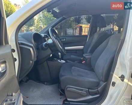 Белый Ниссан ИксТрейл, объемом двигателя 2 л и пробегом 100 тыс. км за 10800 $, фото 6 на Automoto.ua