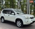 Белый Ниссан ИксТрейл, объемом двигателя 2 л и пробегом 179 тыс. км за 10980 $, фото 3 на Automoto.ua