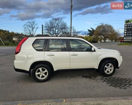 Белый Ниссан ИксТрейл, объемом двигателя 2 л и пробегом 205 тыс. км за 11599 $, фото 15 на Automoto.ua