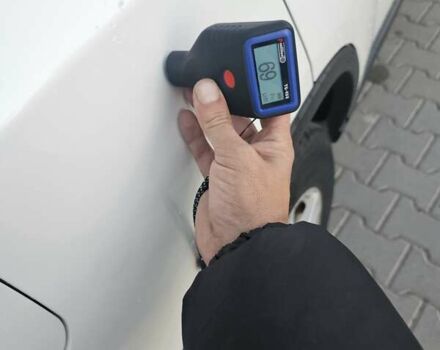 Белый Ниссан ИксТрейл, объемом двигателя 2 л и пробегом 205 тыс. км за 10799 $, фото 44 на Automoto.ua