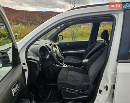 Белый Ниссан ИксТрейл, объемом двигателя 2 л и пробегом 205 тыс. км за 11599 $, фото 28 на Automoto.ua