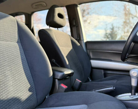 Белый Ниссан ИксТрейл, объемом двигателя 2 л и пробегом 205 тыс. км за 10300 $, фото 7 на Automoto.ua