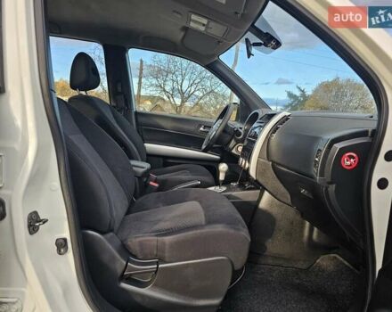 Белый Ниссан ИксТрейл, объемом двигателя 2 л и пробегом 205 тыс. км за 11599 $, фото 44 на Automoto.ua