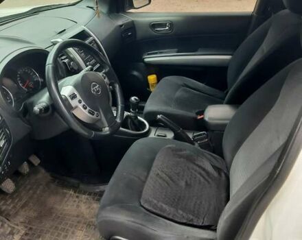 Белый Ниссан ИксТрейл, объемом двигателя 2 л и пробегом 194 тыс. км за 11000 $, фото 20 на Automoto.ua