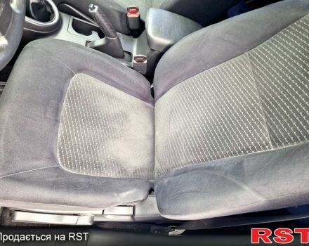Белый Ниссан ИксТрейл, объемом двигателя 2 л и пробегом 120 тыс. км за 11500 $, фото 6 на Automoto.ua