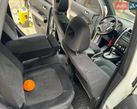 Білий Ніссан ІксТрейл, об'ємом двигуна 2 л та пробігом 179 тис. км за 13300 $, фото 31 на Automoto.ua