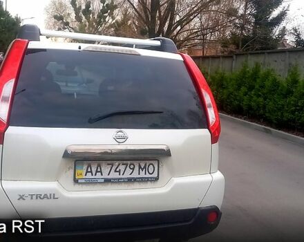 Білий Ніссан ІксТрейл, об'ємом двигуна 2 л та пробігом 310 тис. км за 9000 $, фото 4 на Automoto.ua