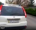 Білий Ніссан ІксТрейл, об'ємом двигуна 2 л та пробігом 310 тис. км за 9000 $, фото 4 на Automoto.ua
