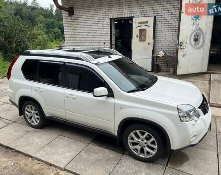 Білий Ніссан ІксТрейл, об'ємом двигуна 2 л та пробігом 179 тис. км за 13300 $, фото 5 на Automoto.ua