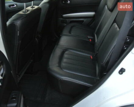 Білий Ніссан ІксТрейл, об'ємом двигуна 2 л та пробігом 230 тис. км за 13999 $, фото 13 на Automoto.ua