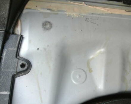 Білий Ніссан ІксТрейл, об'ємом двигуна 2 л та пробігом 230 тис. км за 13999 $, фото 34 на Automoto.ua