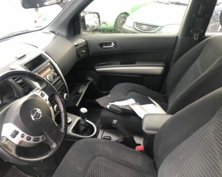 Белый Ниссан ИксТрейл, объемом двигателя 2 л и пробегом 271 тыс. км за 3780 $, фото 14 на Automoto.ua