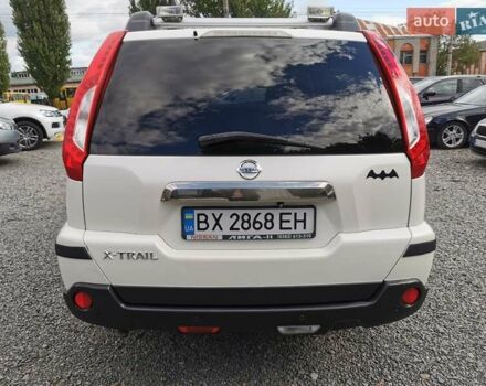 Білий Ніссан ІксТрейл, об'ємом двигуна 2 л та пробігом 159 тис. км за 10800 $, фото 9 на Automoto.ua