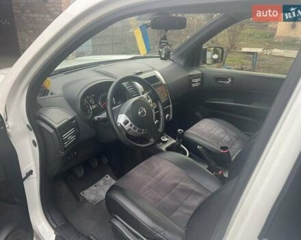 Белый Ниссан ИксТрейл, объемом двигателя 2 л и пробегом 195 тыс. км за 12100 $, фото 7 на Automoto.ua