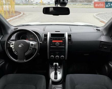Білий Ніссан ІксТрейл, об'ємом двигуна 2 л та пробігом 136 тис. км за 11900 $, фото 11 на Automoto.ua