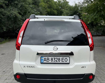 Белый Ниссан ИксТрейл, объемом двигателя 2 л и пробегом 251 тыс. км за 16500 $, фото 6 на Automoto.ua