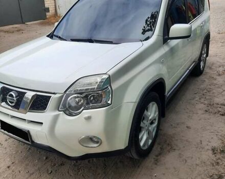 Белый Ниссан ИксТрейл, объемом двигателя 2 л и пробегом 194 тыс. км за 11000 $, фото 5 на Automoto.ua