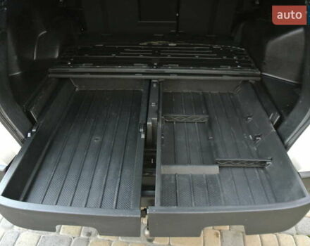 Білий Ніссан ІксТрейл, об'ємом двигуна 2 л та пробігом 230 тис. км за 13999 $, фото 30 на Automoto.ua