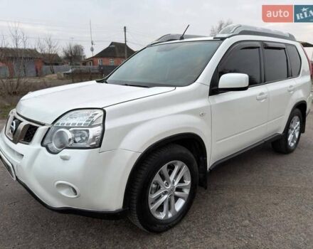 Белый Ниссан ИксТрейл, объемом двигателя 2 л и пробегом 170 тыс. км за 10450 $, фото 8 на Automoto.ua