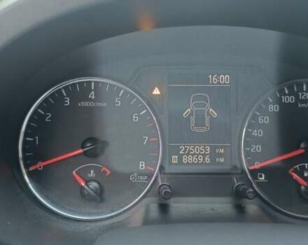 Белый Ниссан ИксТрейл, объемом двигателя 2 л и пробегом 275 тыс. км за 11000 $, фото 10 на Automoto.ua