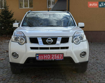 Ниссан ИксТрейл 2013 в Тячеве на Automoto.ua Белый Ниссан ИксТрейл, объемом двигателя 2 л и пробегом 261 тыс. км за 11900 $, фото 5 на Automoto.ua