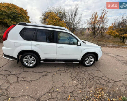 Ниссан ИксТрейл 2013 в Киеве на Automoto.ua Белый Ниссан ИксТрейл, объемом двигателя 2 л и пробегом 310 тыс. км за 11555 $, фото 9 на Automoto.ua