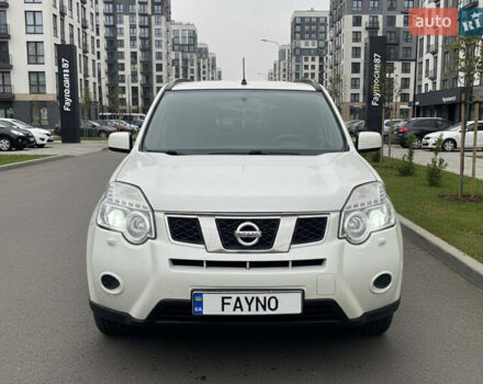 Белый Ниссан ИксТрейл, объемом двигателя 2 л и пробегом 275 тыс. км за 10333 $, фото 7 на Automoto.ua