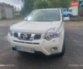 Белый Ниссан ИксТрейл, объемом двигателя 2 л и пробегом 220 тыс. км за 11500 $, фото 1 на Automoto.ua