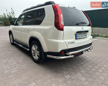 Белый Ниссан ИксТрейл, объемом двигателя 2 л и пробегом 312 тыс. км за 9999 $, фото 10 на Automoto.ua