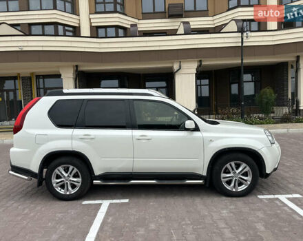 Белый Ниссан ИксТрейл, объемом двигателя 2 л и пробегом 312 тыс. км за 9999 $, фото 17 на Automoto.ua