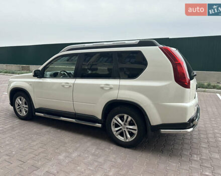 Белый Ниссан ИксТрейл, объемом двигателя 2 л и пробегом 312 тыс. км за 9999 $, фото 8 на Automoto.ua