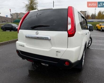 Белый Ниссан ИксТрейл, объемом двигателя 2 л и пробегом 240 тыс. км за 11000 $, фото 24 на Automoto.ua