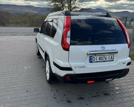 Ниссан ИксТрейл 2013 в Тячеве на Automoto.ua Белый Ниссан ИксТрейл, объемом двигателя 2 л и пробегом 311 тыс. км за 15000 $, фото 6 на Automoto.ua