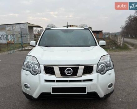 Белый Ниссан ИксТрейл, объемом двигателя 2 л и пробегом 170 тыс. км за 10450 $, фото 1 на Automoto.ua