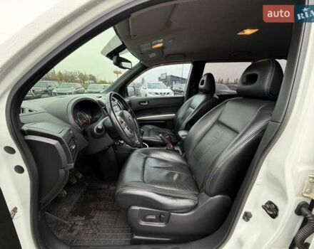 Белый Ниссан ИксТрейл, объемом двигателя 2 л и пробегом 240 тыс. км за 11000 $, фото 29 на Automoto.ua