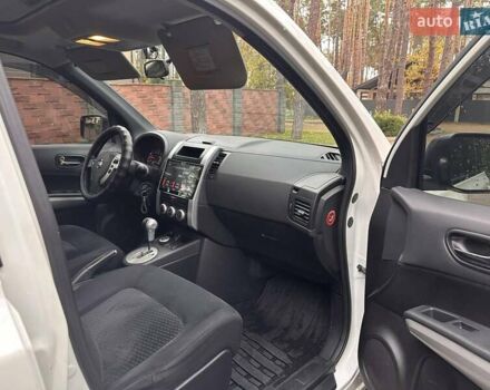 Ниссан ИксТрейл 2013 в Киеве на Automoto.ua Белый Ниссан ИксТрейл, объемом двигателя 2 л и пробегом 235 тыс. км за 13500 $, фото 15 на Automoto.ua