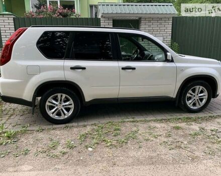 Білий Ніссан ІксТрейл, об'ємом двигуна 2 л та пробігом 270 тис. км за 9500 $, фото 6 на Automoto.ua
