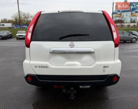Белый Ниссан ИксТрейл, объемом двигателя 2 л и пробегом 240 тыс. км за 11000 $, фото 25 на Automoto.ua