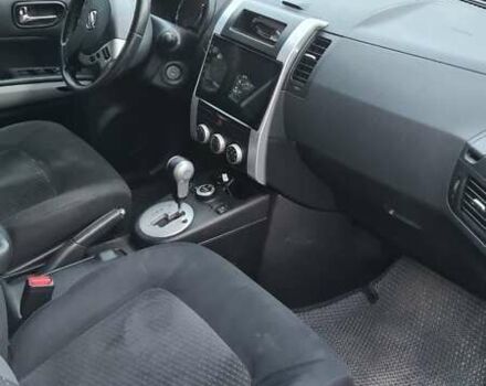 Белый Ниссан ИксТрейл, объемом двигателя 2 л и пробегом 279 тыс. км за 12900 $, фото 9 на Automoto.ua