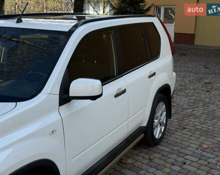 Ниссан ИксТрейл 2013 в Тячеве на Automoto.ua Белый Ниссан ИксТрейл, объемом двигателя 2 л и пробегом 261 тыс. км за 11900 $, фото 13 на Automoto.ua