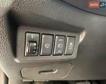 Ниссан ИксТрейл 2013 в Киеве на Automoto.ua Белый Ниссан ИксТрейл, объемом двигателя 2 л и пробегом 310 тыс. км за 11555 $, фото 17 на Automoto.ua