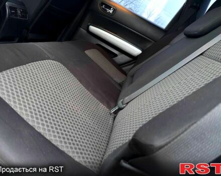 Белый Ниссан ИксТрейл, объемом двигателя 2 л и пробегом 170 тыс. км за 10450 $, фото 6 на Automoto.ua