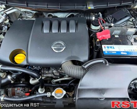 Белый Ниссан ИксТрейл, объемом двигателя 2 л и пробегом 170 тыс. км за 10450 $, фото 10 на Automoto.ua