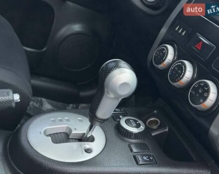 Белый Ниссан ИксТрейл, объемом двигателя 2 л и пробегом 170 тыс. км за 10450 $, фото 43 на Automoto.ua