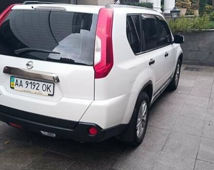 Белый Ниссан ИксТрейл, объемом двигателя 2 л и пробегом 275 тыс. км за 11000 $, фото 5 на Automoto.ua