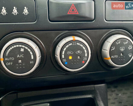 Білий Ніссан ІксТрейл, об'ємом двигуна 2 л та пробігом 220 тис. км за 12800 $, фото 13 на Automoto.ua