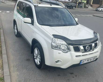 Білий Ніссан ІксТрейл, об'ємом двигуна 2 л та пробігом 259 тис. км за 12800 $, фото 2 на Automoto.ua