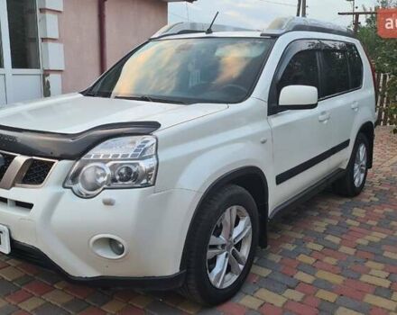 Белый Ниссан ИксТрейл, объемом двигателя 2 л и пробегом 279 тыс. км за 12900 $, фото 5 на Automoto.ua
