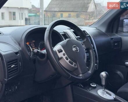 Белый Ниссан ИксТрейл, объемом двигателя 2 л и пробегом 170 тыс. км за 10450 $, фото 19 на Automoto.ua