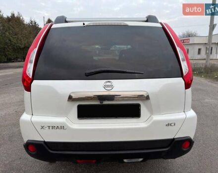 Белый Ниссан ИксТрейл, объемом двигателя 2 л и пробегом 170 тыс. км за 10450 $, фото 15 на Automoto.ua